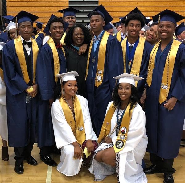 VMHS Grads SBurrus
